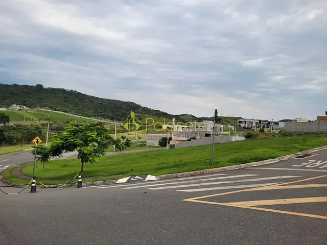 Terreno com 450m², à venda, no bairro Jardim Marlene Miranda em Taubaté