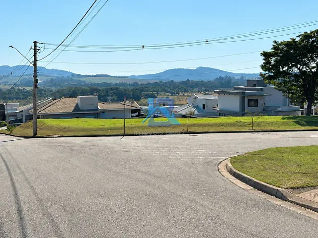 Terreno com 582m², à venda, no bairro Residencial Terras Nobres em Itatiba