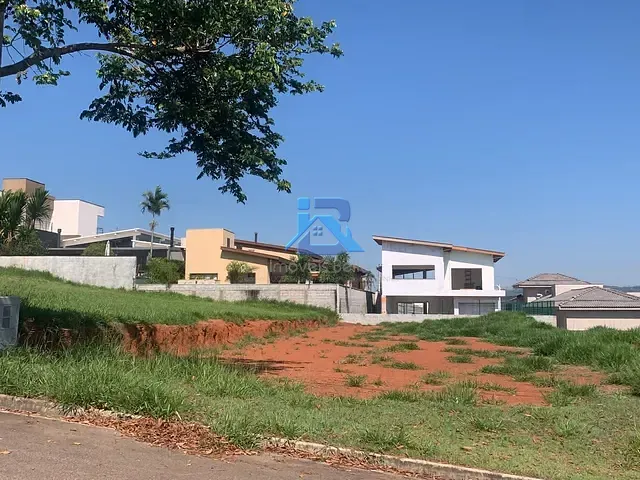 Terreno com 602m², à venda, no bairro 7 Lagos em Itatiba