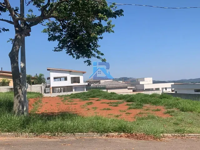 Terreno com 602m², à venda, no bairro 7 Lagos em Itatiba