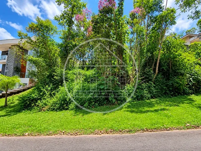 Terreno com 664m², à venda, no bairro Fazenda da Ilha em Embu-Guaçu