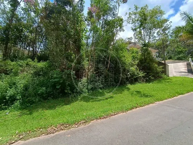 Terreno com 664m², à venda, no bairro Fazenda da Ilha em Embu-Guaçu