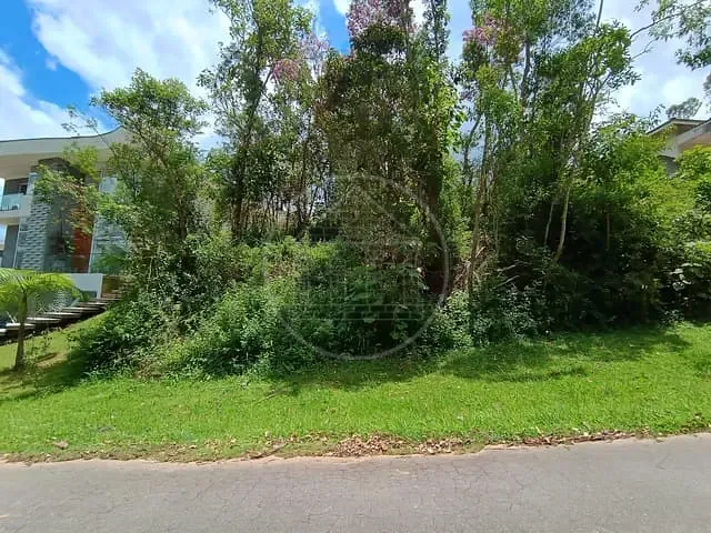 Terreno com 664m², à venda, no bairro Fazenda da Ilha em Embu-Guaçu