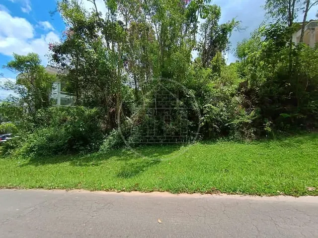 Terreno com 664m², à venda, no bairro Fazenda da Ilha em Embu-Guaçu