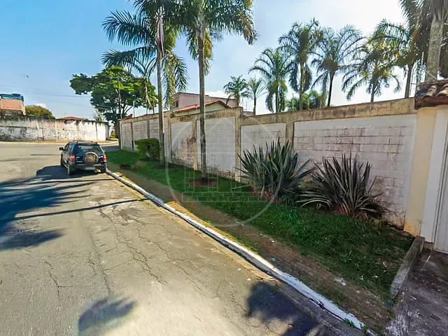 Terreno com 557m², à venda, no bairro Terceira Divisão de Interlagos em São Paulo