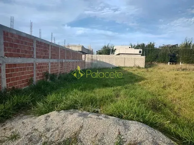 Terreno com 150m², à venda, no bairro Quintas de Santa Cruz em Taubaté