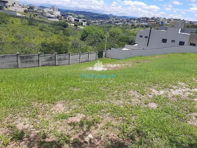 Terreno com 685m², à venda, no bairro Condomínio Residencial Alphaville em São José dos Campos
