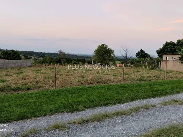 Terreno com 1000m², à venda, no bairro barreiro em Araçoiaba da Serra