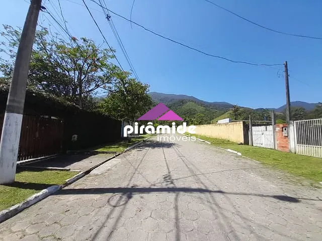 Terreno com 1000m², à venda, no bairro Jaraguá em São Sebastião