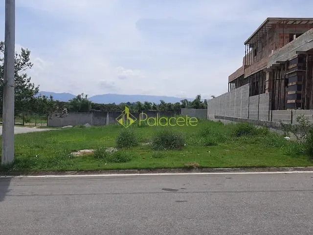 Terreno com 359m², à venda, no bairro Guedes em Tremembé