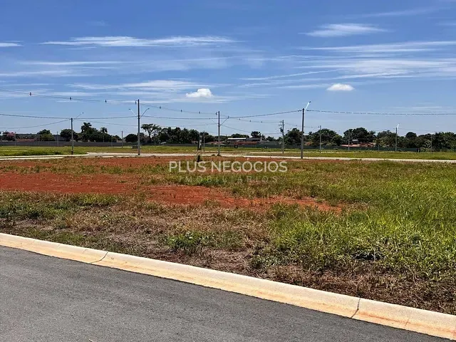 Terreno com 250m², à venda, no bairro lago azul em Araçoiaba da Serra
