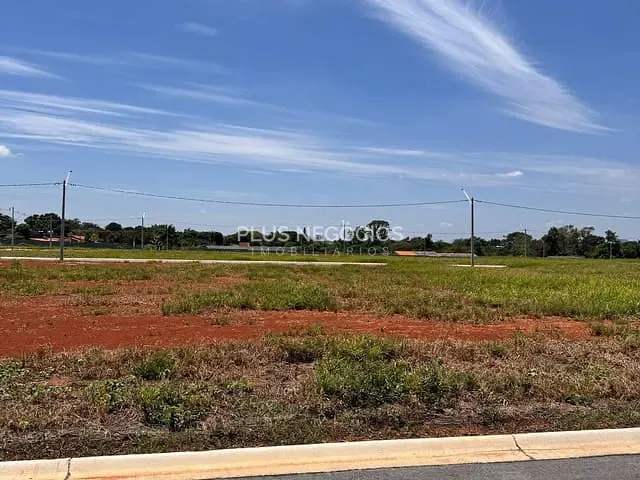 Terreno com 250m², à venda, no bairro lago azul em Araçoiaba da Serra