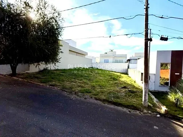 Terreno com 300m², à venda, no bairro Itapeva em Votorantim