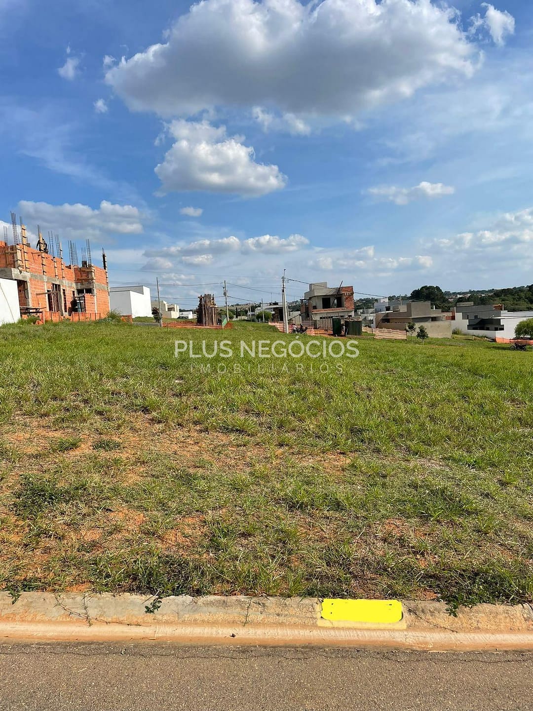 Terreno, 200 m² - Foto 1