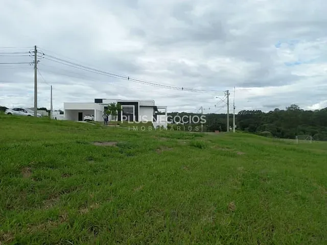 Terreno com 1005m², à venda, no bairro salto em Salto de Pirapora