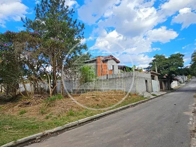 Terreno com 504m², à venda, no bairro Parque do Terceiro Lago em São Paulo