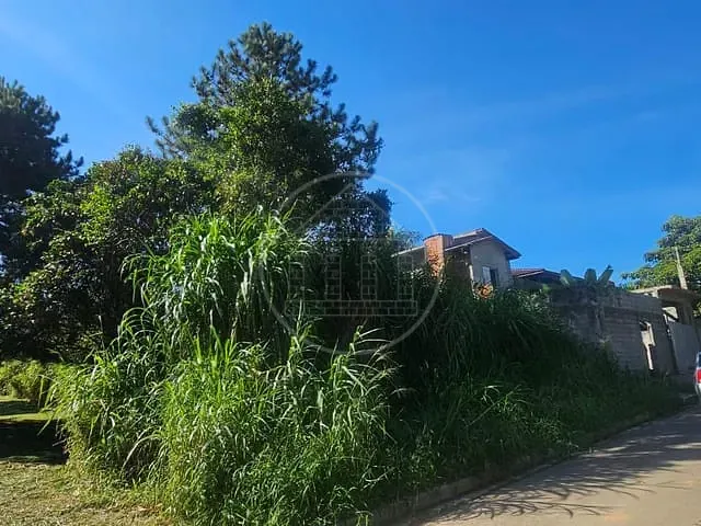 Terreno com 504m², à venda, no bairro Parque do Terceiro Lago em São Paulo