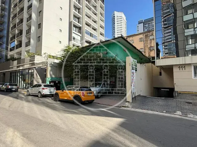 Terreno com 356m², à venda, no bairro Pinheiros em São Paulo