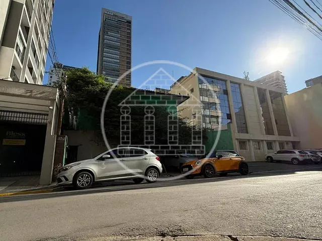 Terreno com 356m², à venda, no bairro Pinheiros em São Paulo