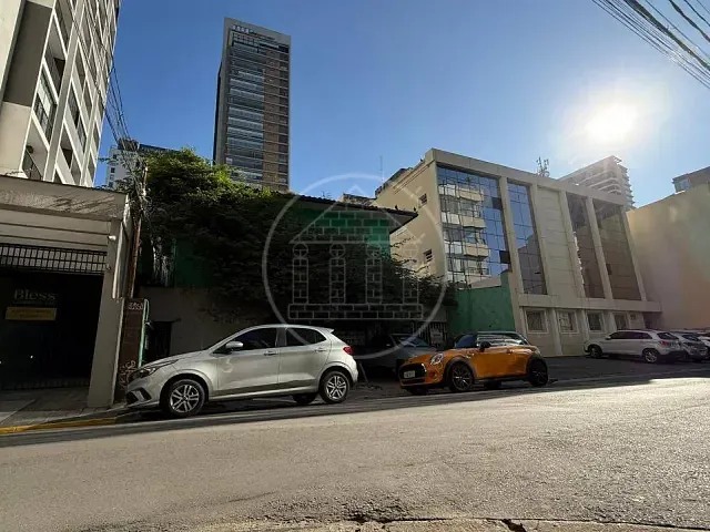 Terreno com 356m², à venda, no bairro Pinheiros em São Paulo
