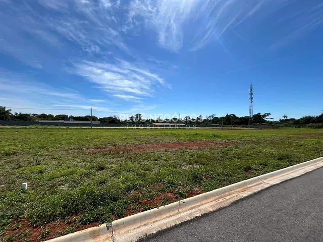 Terreno com 250m², à venda, no bairro Parque Santo Antonio em Araçoiaba da Serra