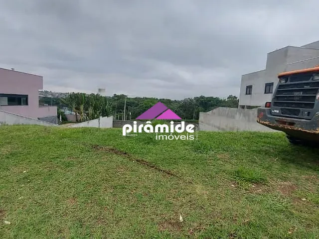 Terreno com 715m², à venda, no bairro Urbanova em São José dos Campos