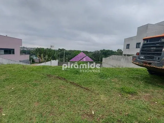 Terreno com 715m², à venda, no bairro Urbanova em São José dos Campos