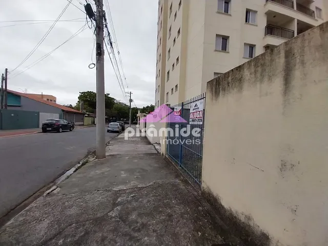 Terreno com 300m², para alugar, no bairro Parque Industrial em São José dos Campos