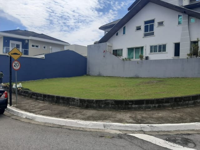 Terreno com 329m², à venda, no bairro Urbanova em São José dos Campos