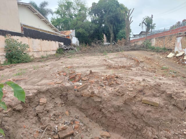 Terreno com 724m², à venda, no bairro Chácara Galega em Pindamonhangaba