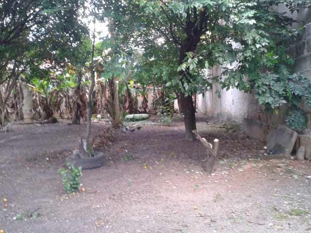 Terreno com 886m², à venda, no bairro Jardim Maria Emília em Pindamonhangaba