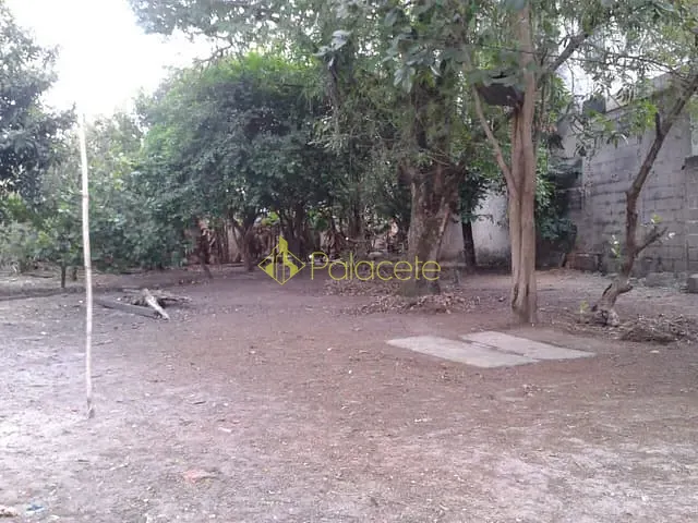 Terreno com 886m², à venda, no bairro Jardim Maria Emília em Pindamonhangaba