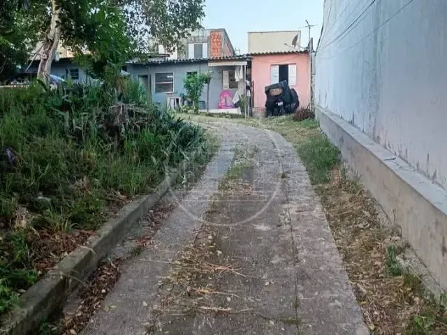 Terreno com 250m², à venda, no bairro Jardim Castro Alves em São Paulo