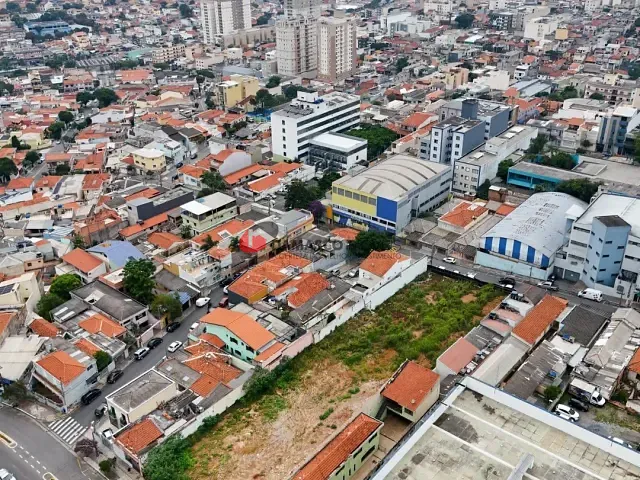Terreno com 2500m², à venda, no bairro Osvaldo Cruz em São Caetano do Sul