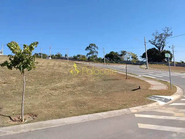 Terreno com 337m², à venda, no bairro Jardim Marlene Miranda em Taubaté