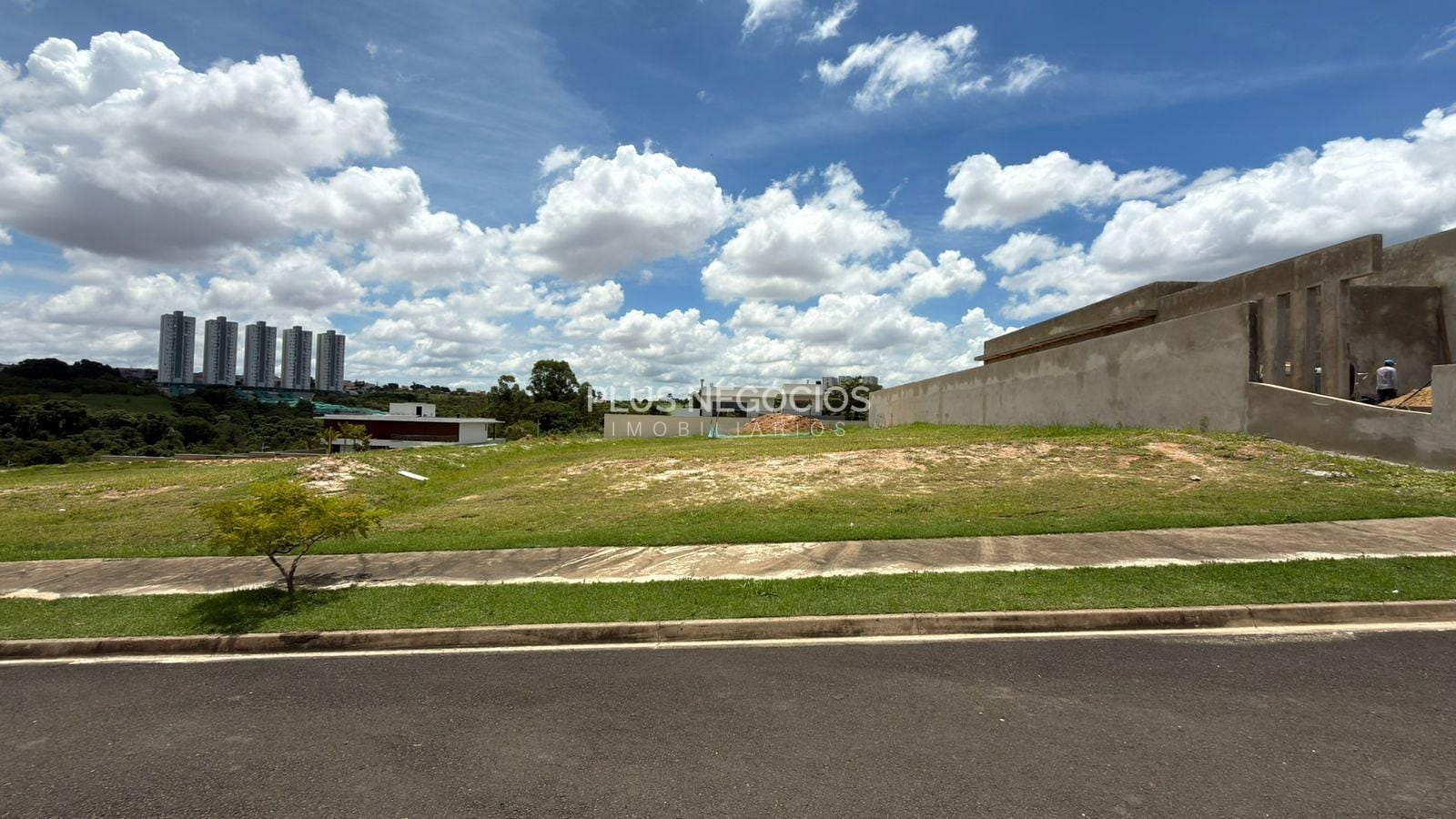 Terreno, 1280 m² - Foto 1