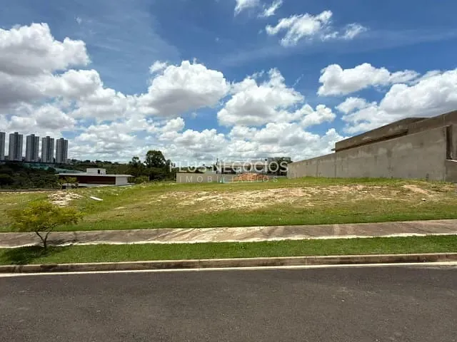 Terreno com 1280m², à venda, no bairro Parque Reserva Fazenda Imperial em Sorocaba