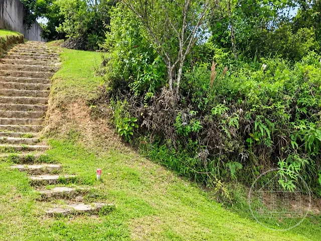 Terreno com 672m², à venda, no bairro Fazenda da Ilha em Embu-Guaçu