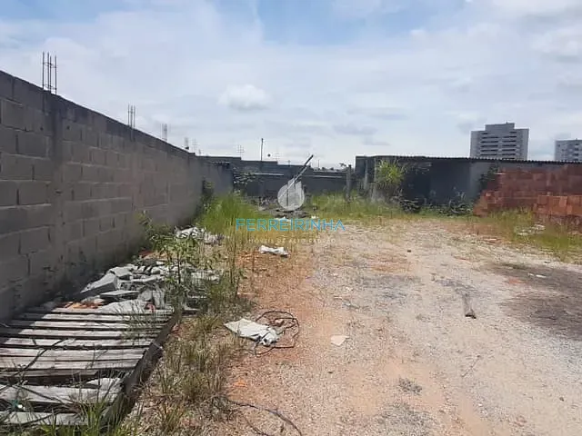 Terreno com 600m², à venda, no bairro Colinas do Paratehy em São José dos Campos