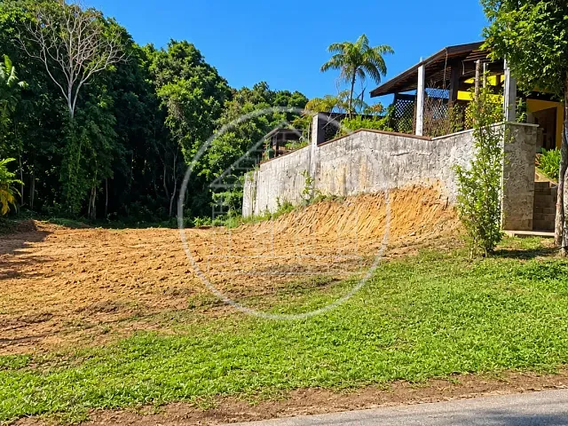 Terreno com 800m², à venda, no bairro Fazenda da Ilha em Embu-Guaçu
