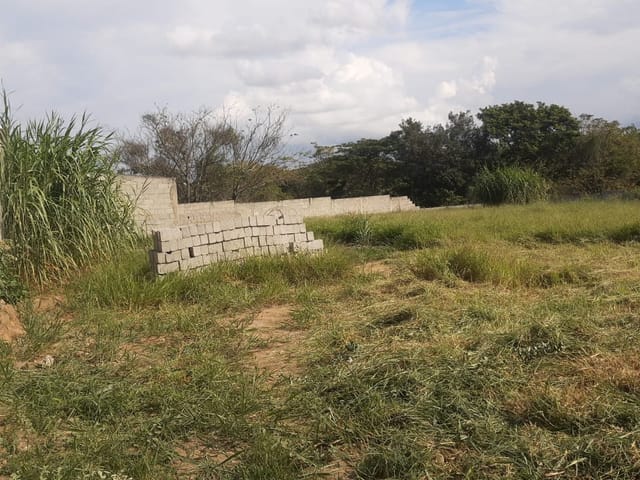 Terreno com 1500m², à venda, no bairro Goiabal em Pindamonhangaba