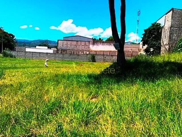 Terreno com 207m², à venda, no bairro Cidade Nova em Pindamonhangaba