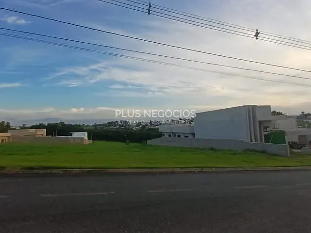Terreno com 1000m², à venda, no bairro barreiro em Araçoiaba da Serra