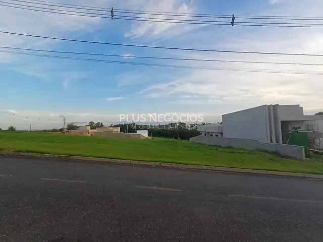 Terreno com 1000m², à venda, no bairro barreiro em Araçoiaba da Serra
