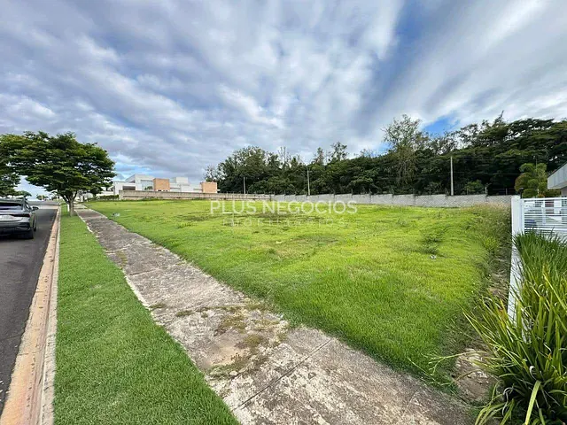Terreno com 1000m², à venda, no bairro Parque Reserva Fazenda Imperial em Sorocaba