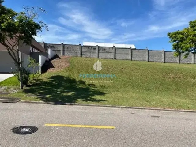 Terreno com 486m², à venda, no bairro Condomínio Residencial Alphaville em São José Dos Campos