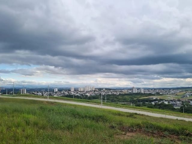 Terreno com 348m², à venda, no bairro Urbanova em São José dos Campos