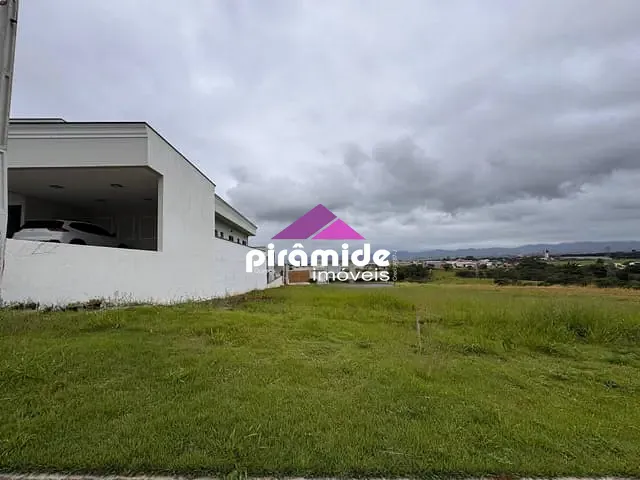 Terreno com 360m², à venda, no bairro Santa Mônica em Caçapava