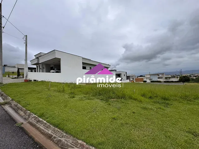 Terreno com 360m², à venda, no bairro Santa Mônica em Caçapava