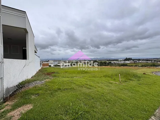 Terreno com 360m², à venda, no bairro Santa Mônica em Caçapava